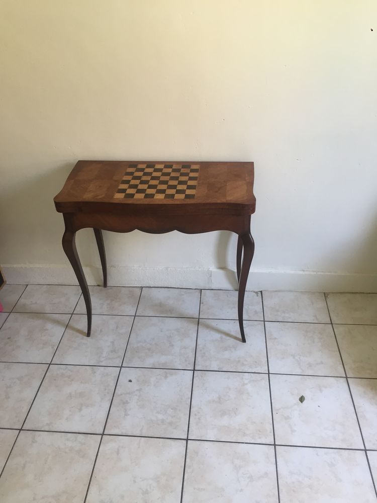 Table d'�chec et jeux de carte 460 euros tel 0660325703 0 Saint-Etienne (42)