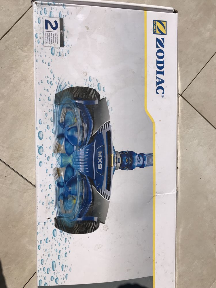 Robot piscine 180 Chalon-sur-Sa�ne (71)