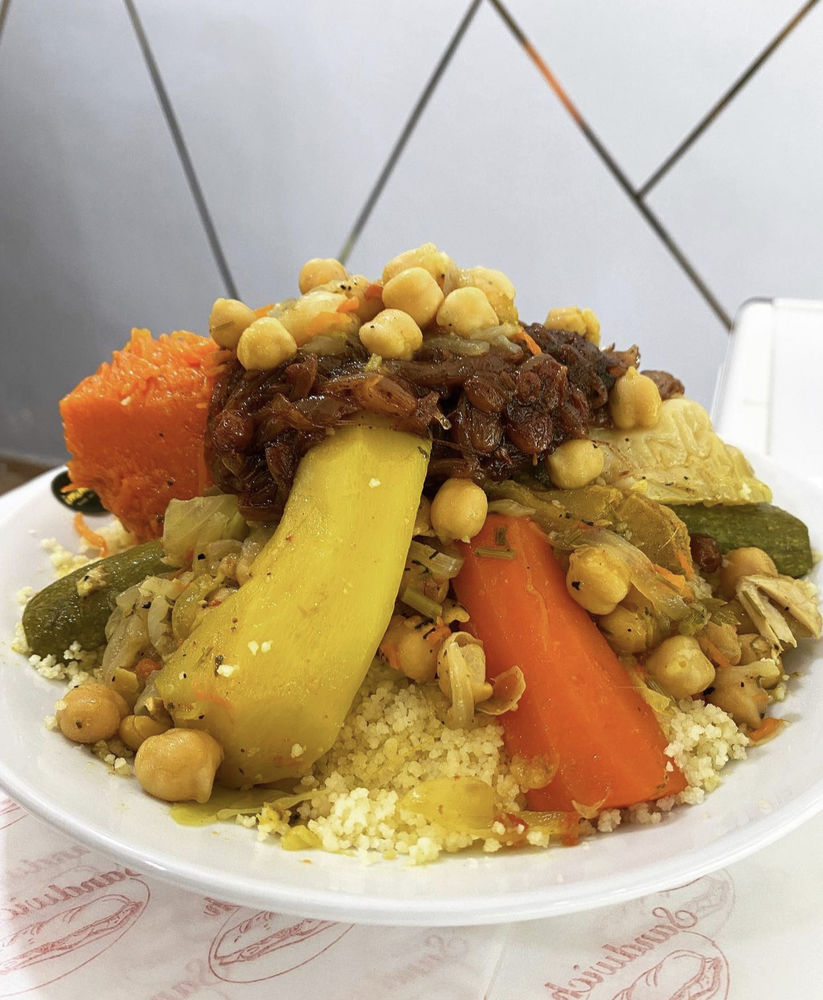 Couscous tadjine cuisine orientale 9 Nalliers (85)