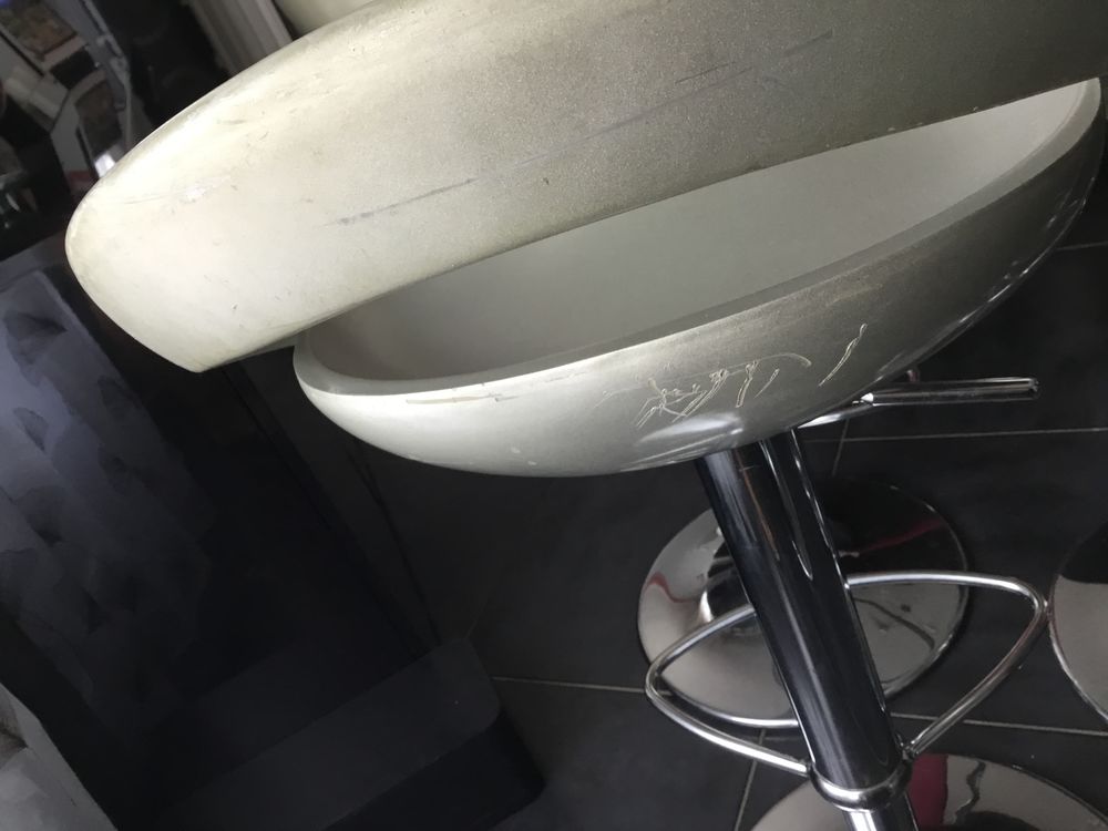 Tabourets de bar 50 Bucy-le-Long (02)