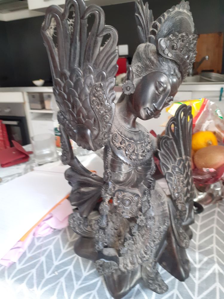 Statue en �b�ne et objets orientaux 0 Calais (62)