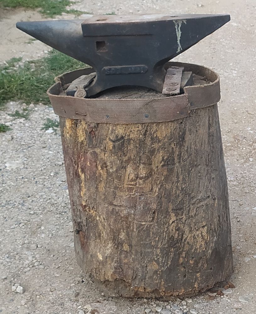 Enclume saut du tarn albi 40 kg  tas a planer 320 Saint-Jean-de-Fos (34)