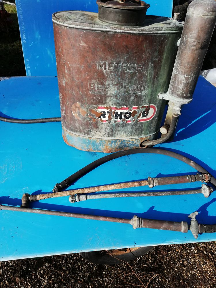 pulv�risateur en cuivre pour les vignes 60 Beaune (21)