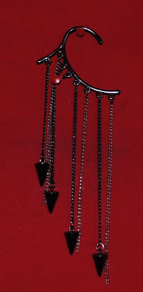 Tour d'oreille neuf styl� - Barcelone 12 Saint-Pierre-de-B�uf (42)