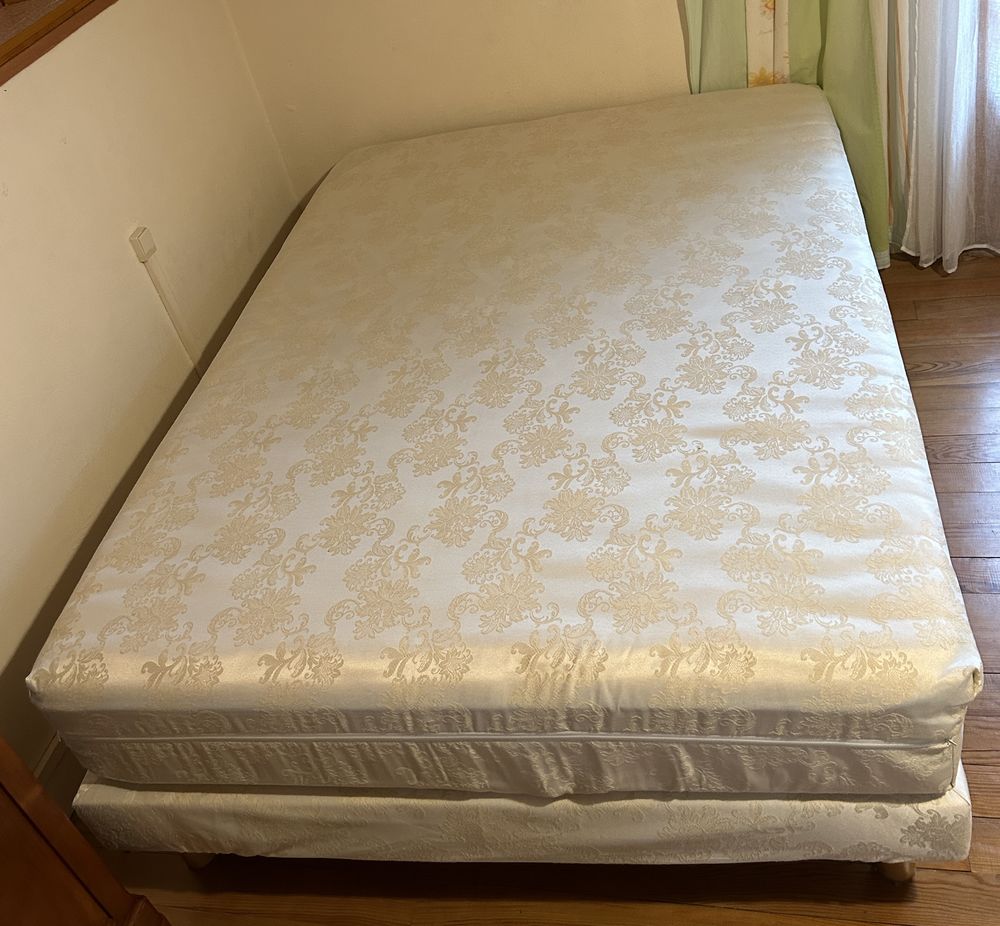 Sommier + matelas 250 Larribar-Sorhapuru (64)