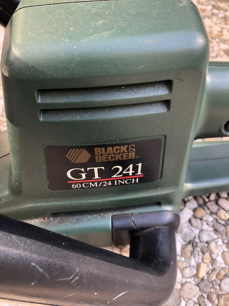 Taille haie en bon �tat et fonctionnel 25 �lancourt (78)