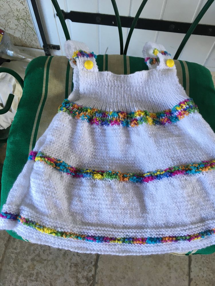 Jolie robe  chasuble 6a 8mois neuves pi�ces uniques 12 Saint-Julien-les-Rosiers (30)