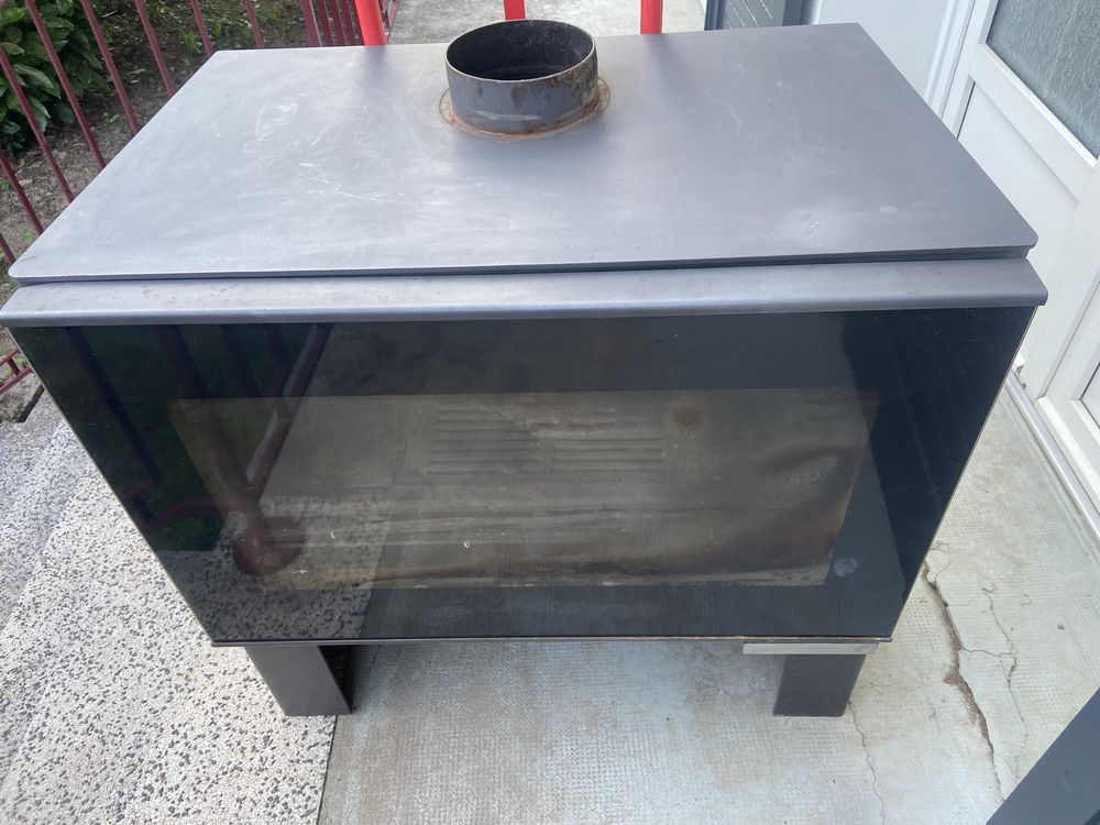 Po�le � bois de marque Victoria type Omega 8kW 460 Fraize (88)