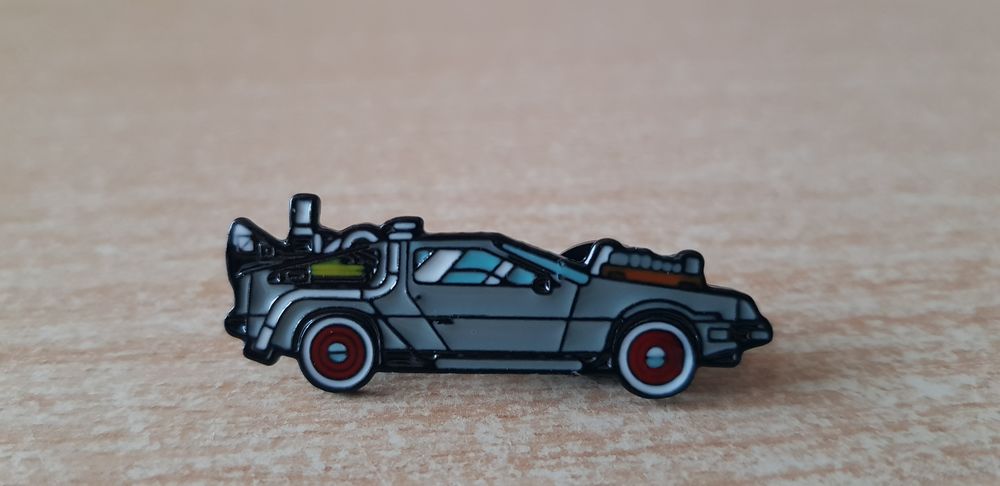 broche badge pins pin's retour vers futur voiture delorean 4 Carnon Plage (34)