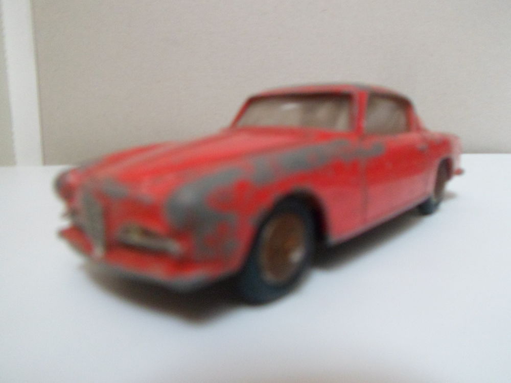Alfa romeo coup� 1900 sprint - dinky toys france - 1/43 15 Toulouse (31)