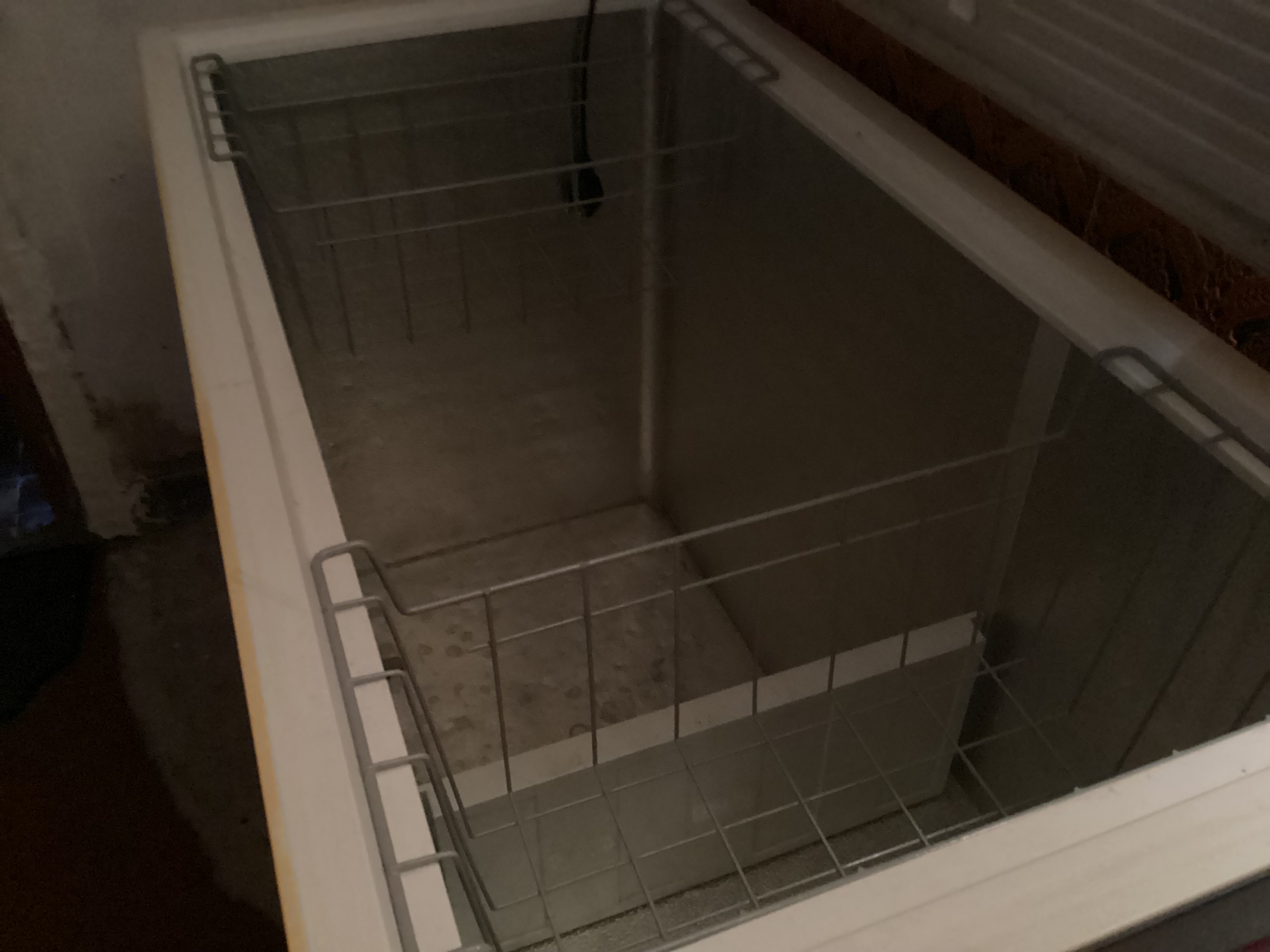 Cong�lateur coffre tr�s bon �tat 80 Plomeur (29)