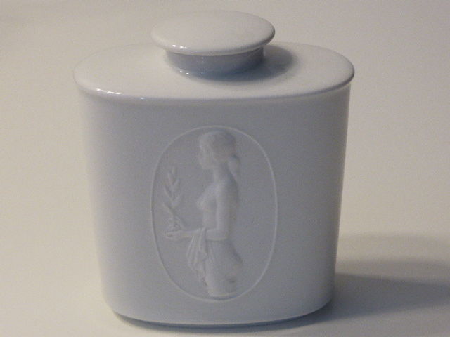 Flacon KPM Berlin Arkadia 250 Rueil-Malmaison (92)