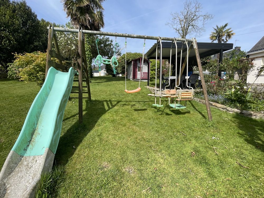 Balan�oire et toboggan 60 Plouay (56)