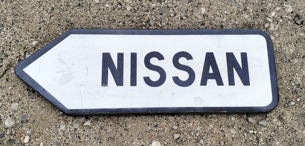 panneau  NISSAN direction collector 260 Saint-Jean-de-Fos (34)