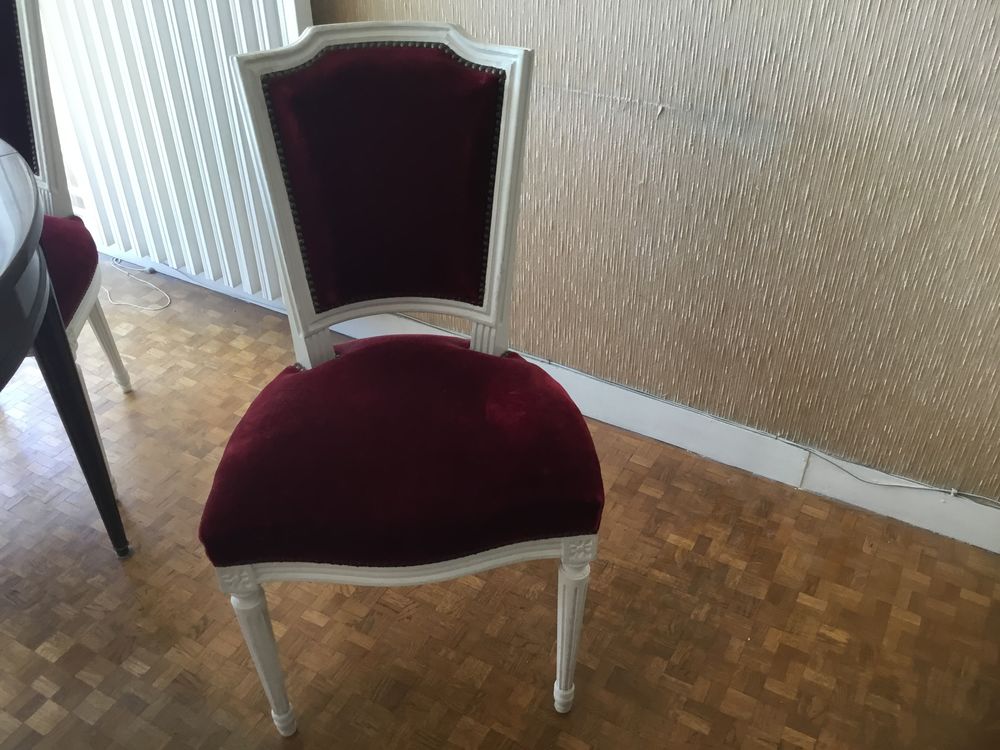 4 chaises pour salle � manger 120 Joinville-le-Pont (94)