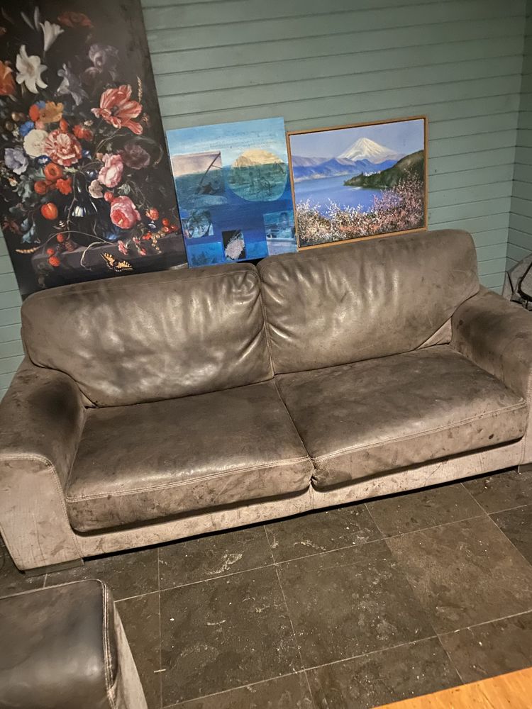 Vente 2 canap�s en Nubuck. Marque Duvivier 800 Cergy (95)