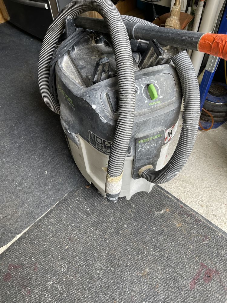 Aspirateur 300 Saint-C�zaire-sur-Siagne (06)