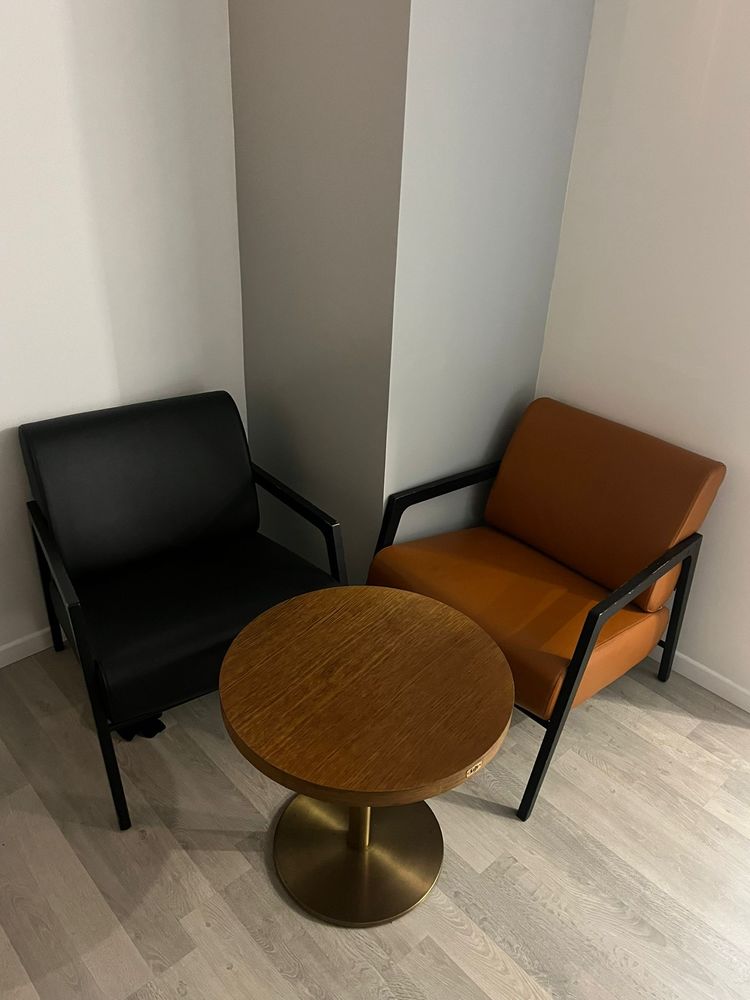 TABLE CHAISES DE BAR 200 Issy-les-Moulineaux (92)