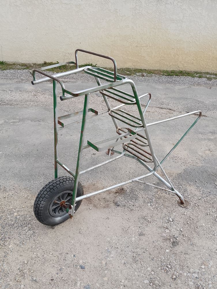 Brouette �chelle escabeau de recolte sur roue 360 Saint-Jean-de-Fos (34)
