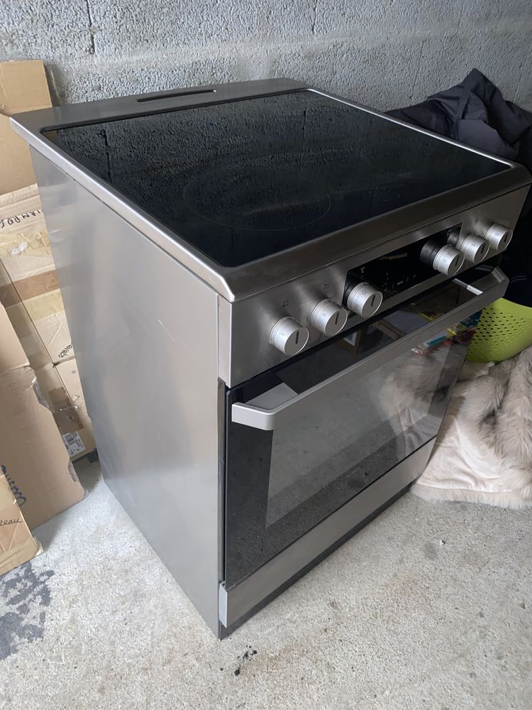 Cuisini�re �lectrique Valberg 220 Nantes (44)