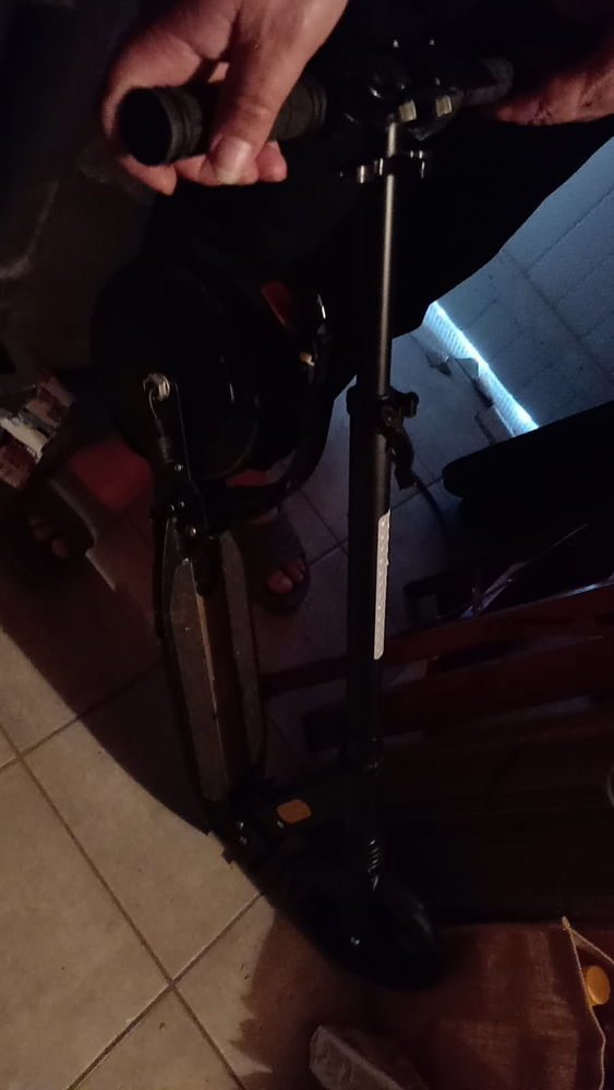 vend trotinette enfant 100 Avermes (03)