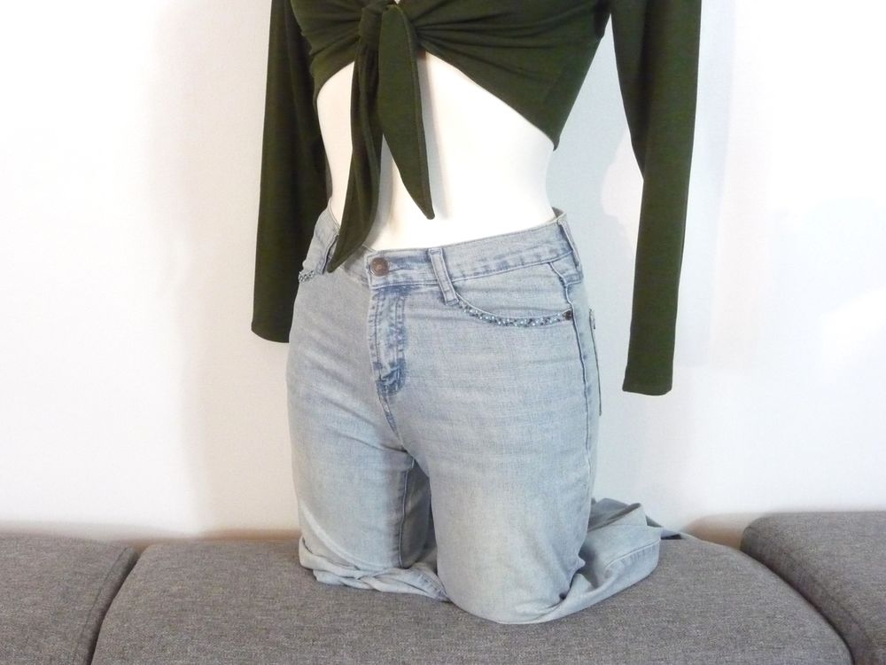 Pantalon/ Jean Bleu Clair l�g�rement Evas�- Taille 26-Lynne 8 Paris 15 (75)