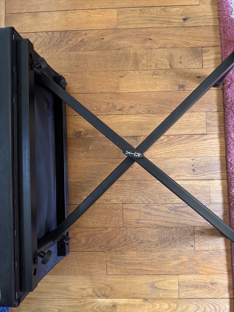 Tabouret de piano 25 Ch�lons-en-Champagne (51)