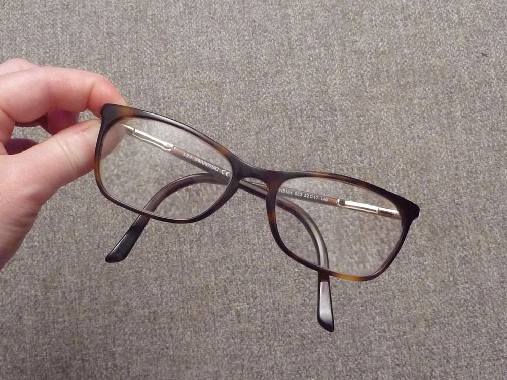 Monture/ Lunette de Vue Rectangle Plastique Marron Swarovski 60 Paris 15 (75)