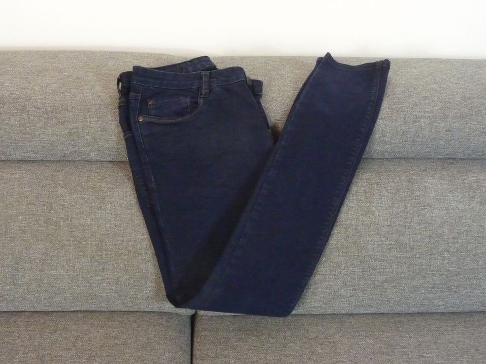 Pantalon/ Jean Denim Bleu Fonc�- Taille 38- Pimkie 8 Paris 15 (75)