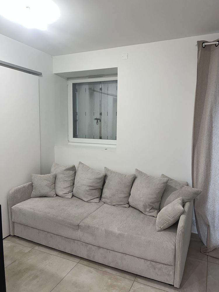 Vente d'un canap� beige 400 Les Lucs-sur-Boulogne (85)