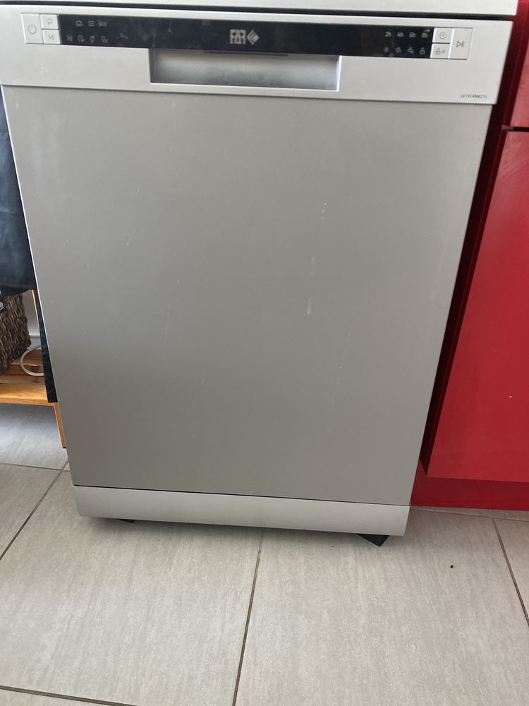 Lave-vaisselle FAR 70 La Chevroli�re (44)