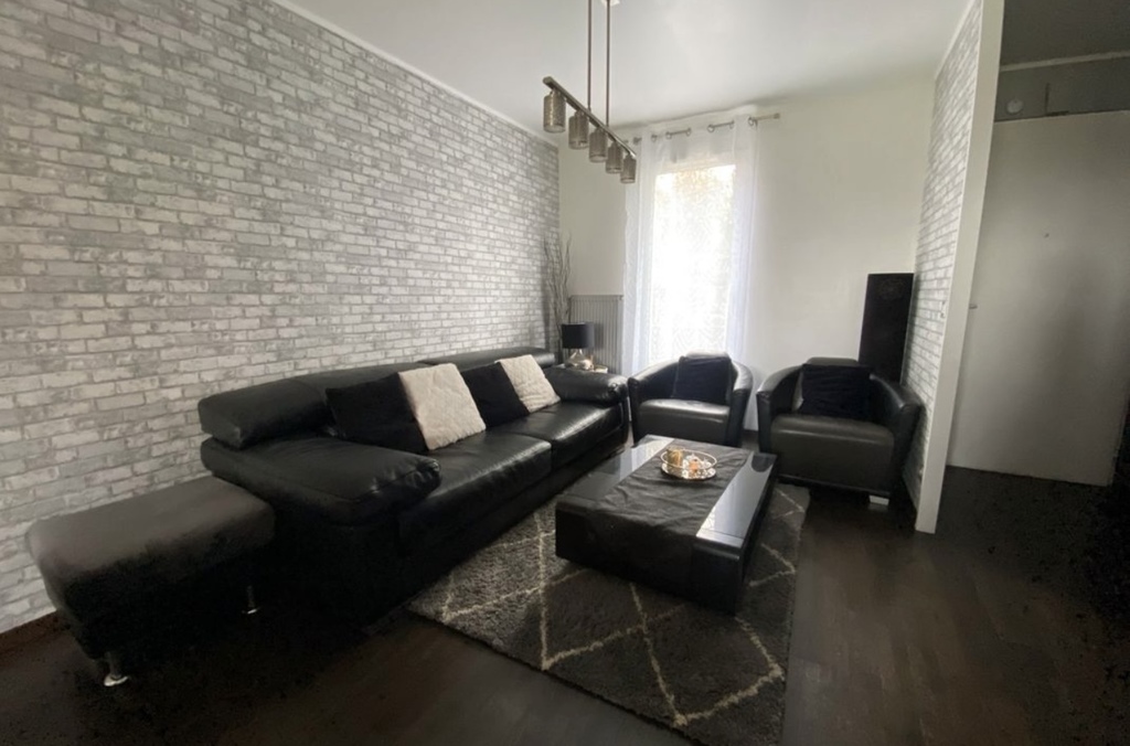 Salon en cuir noir - canap� et fauteuils 3000 Dammarie-les-Lys (77)