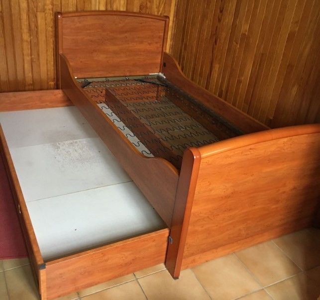 LIT + CHEVET MERISIER  GAUTHIER  150 Ch�teaumeillant (18)