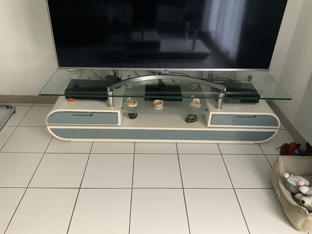 Mobilier 100 Montereau-Fault-Yonne (77)