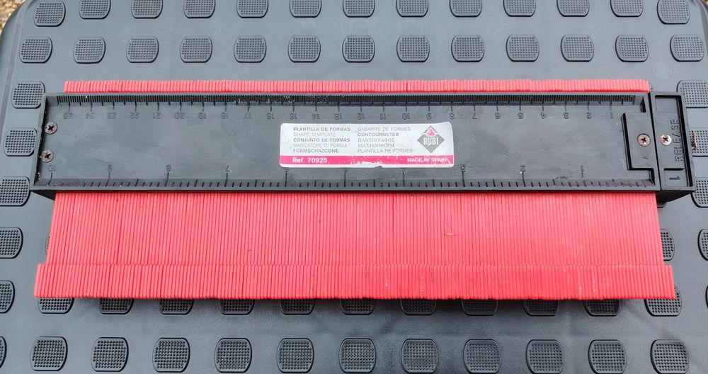 RUBI Gabarit de formes  70925 decoupe 25 Saint-Jean-de-Fos (34)