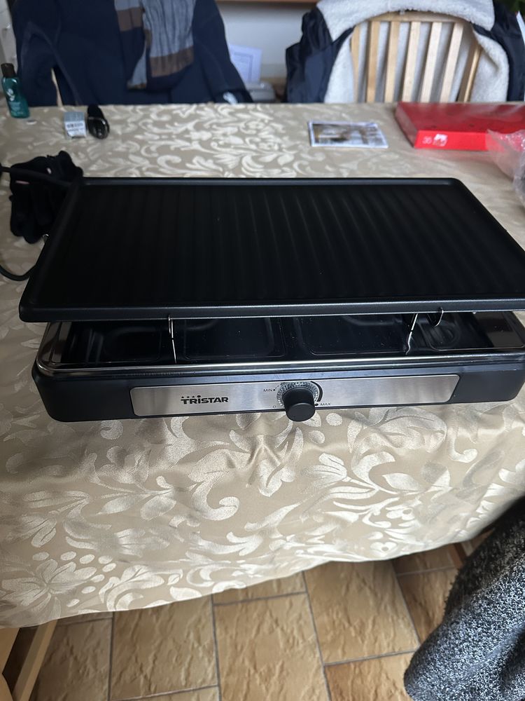 Four � raclette 15 Montauban-de-Bretagne (35)