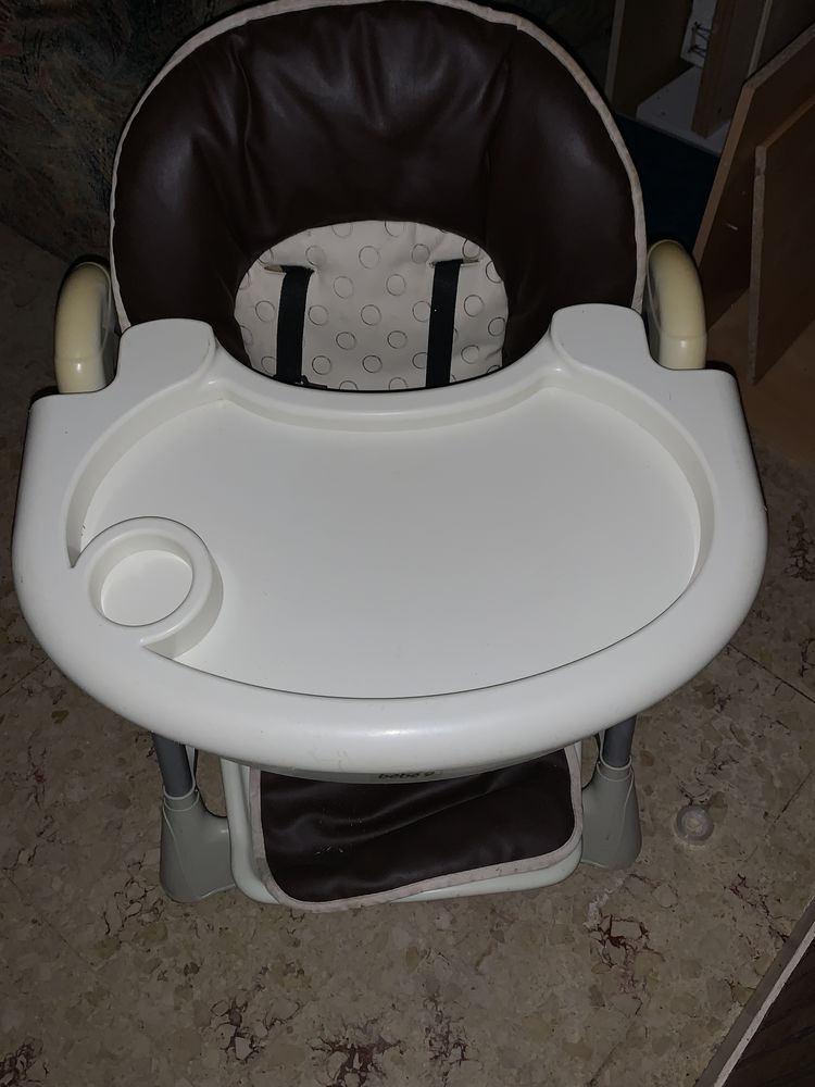 Chaise haute 10 Mamers (72)