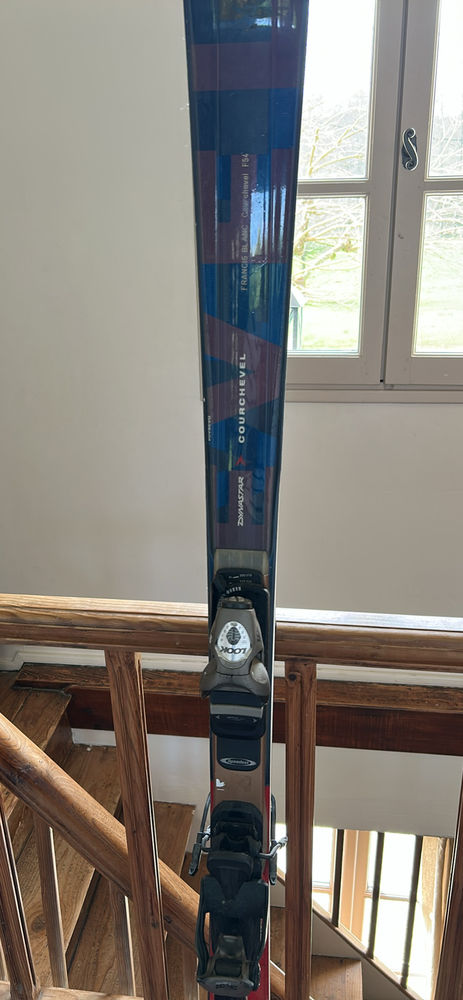Skis homme Dynastar 1m60 et b�tons 30 Maurens (24)