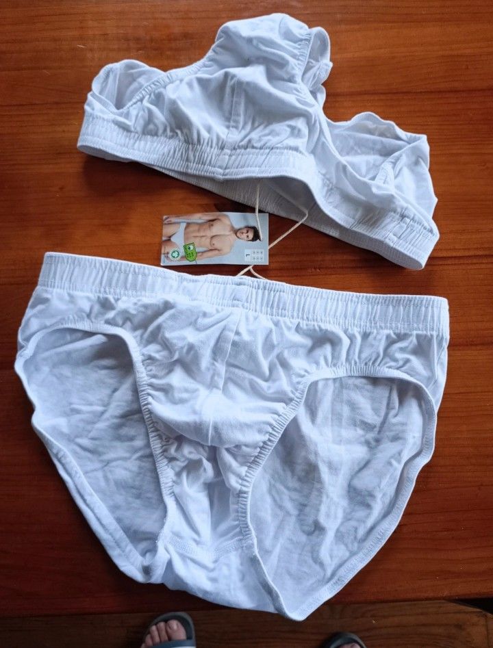 Lot de deux slips blancs 5 Rennes (35)