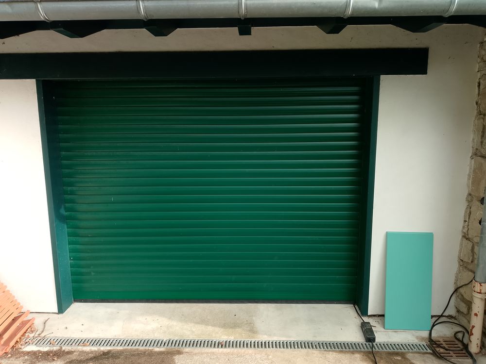 Porte de garage enroulable RAL sans t�l�commandes 200 Argagnon (64)
