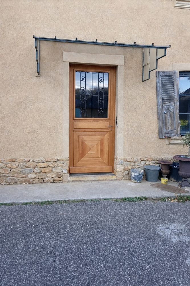 Porte d'entr�e en bois massif 3800 Velanne (38)
